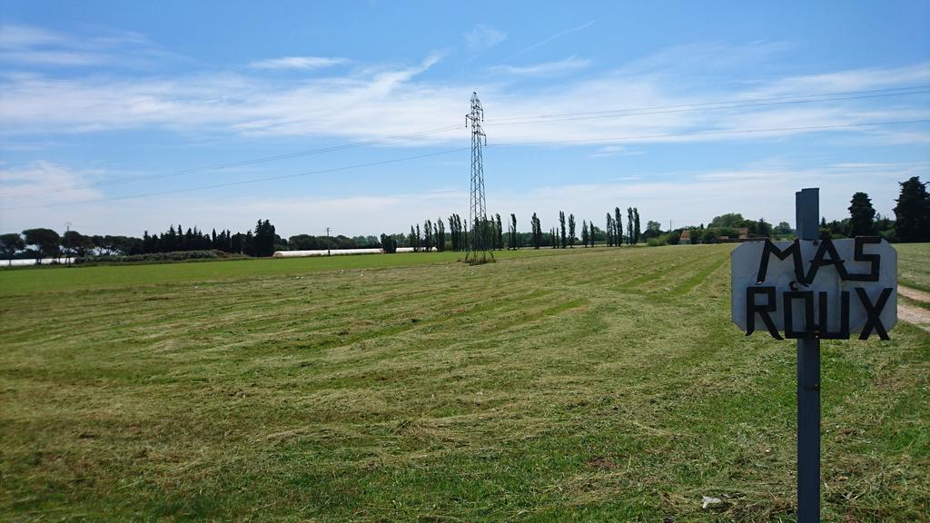 Les Prairies Mas Roux Raphele Exterior foto